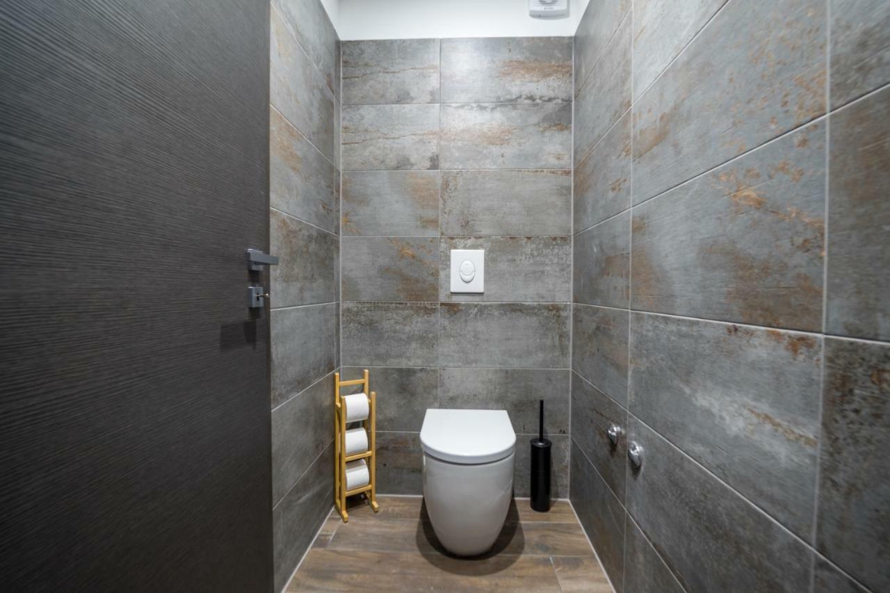 Villa Visum Poljane エクステリア 写真