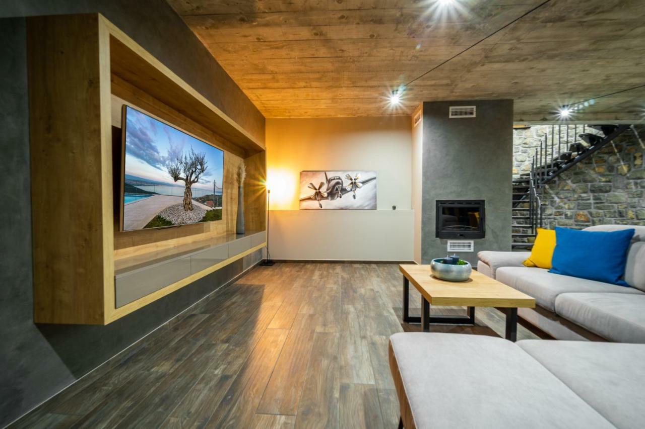 Villa Visum Poljane エクステリア 写真