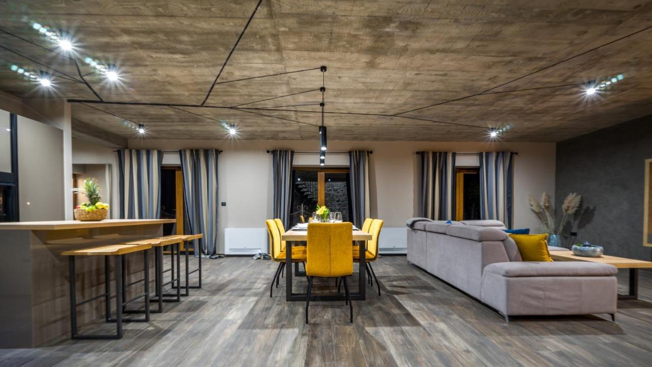 Villa Visum Poljane エクステリア 写真