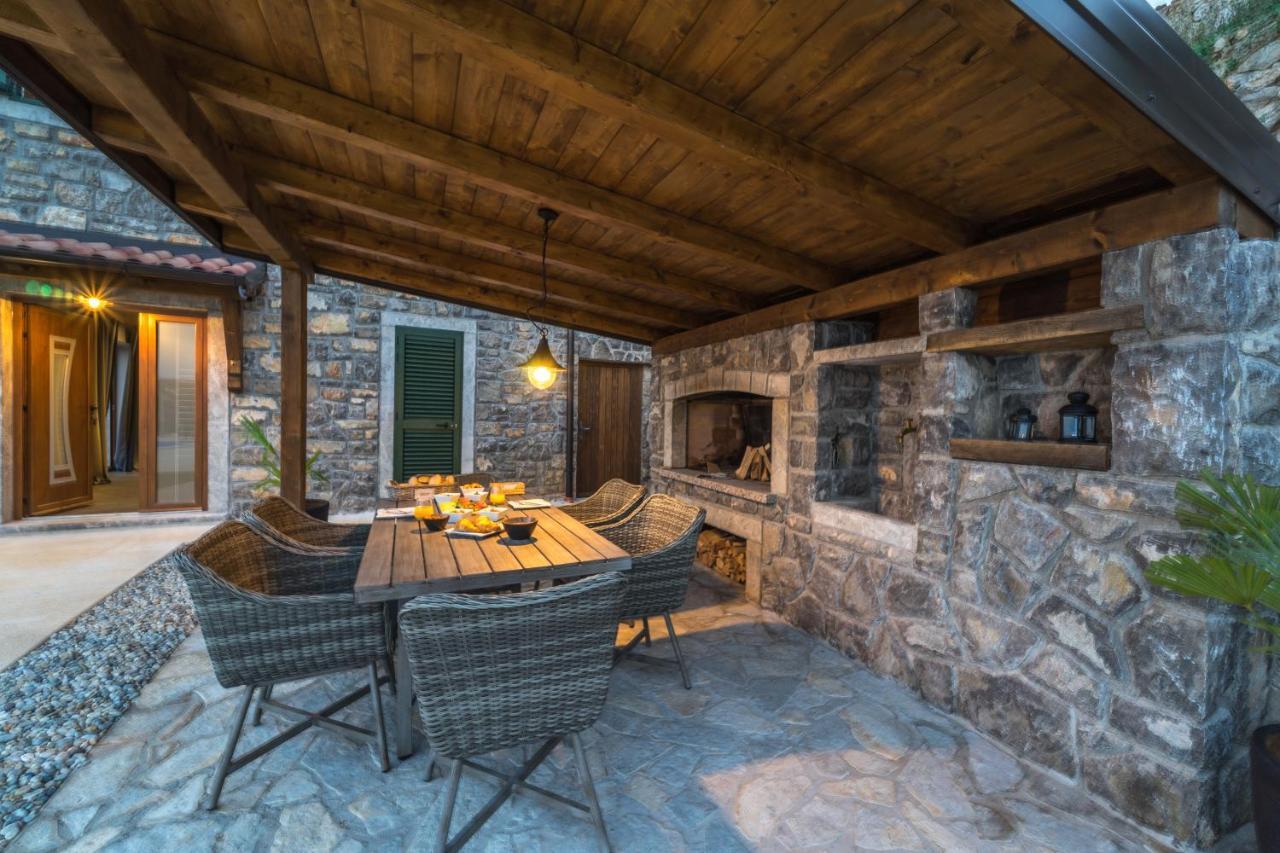 Villa Visum Poljane エクステリア 写真